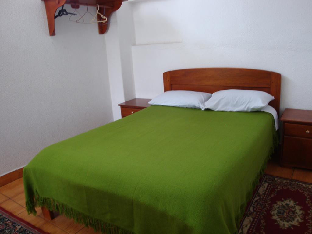 Santa María Gracia 2*
